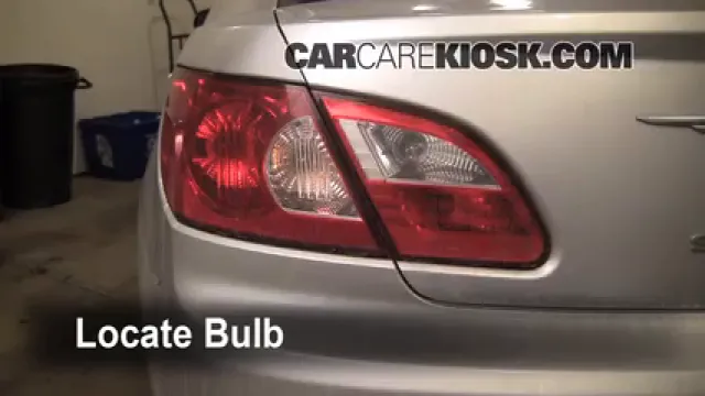 2007 Chrysler Sebring Limited 2.4L 4 Cyl. Lights Turn Signal - Rear (replace bulb)